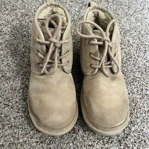 Big kids neumel Uggs